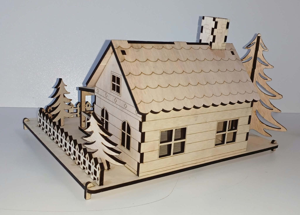 Căsuță decorativă din lemn cu curte și gard – Machetă rustică / Aranjament crăciun & bricolaj