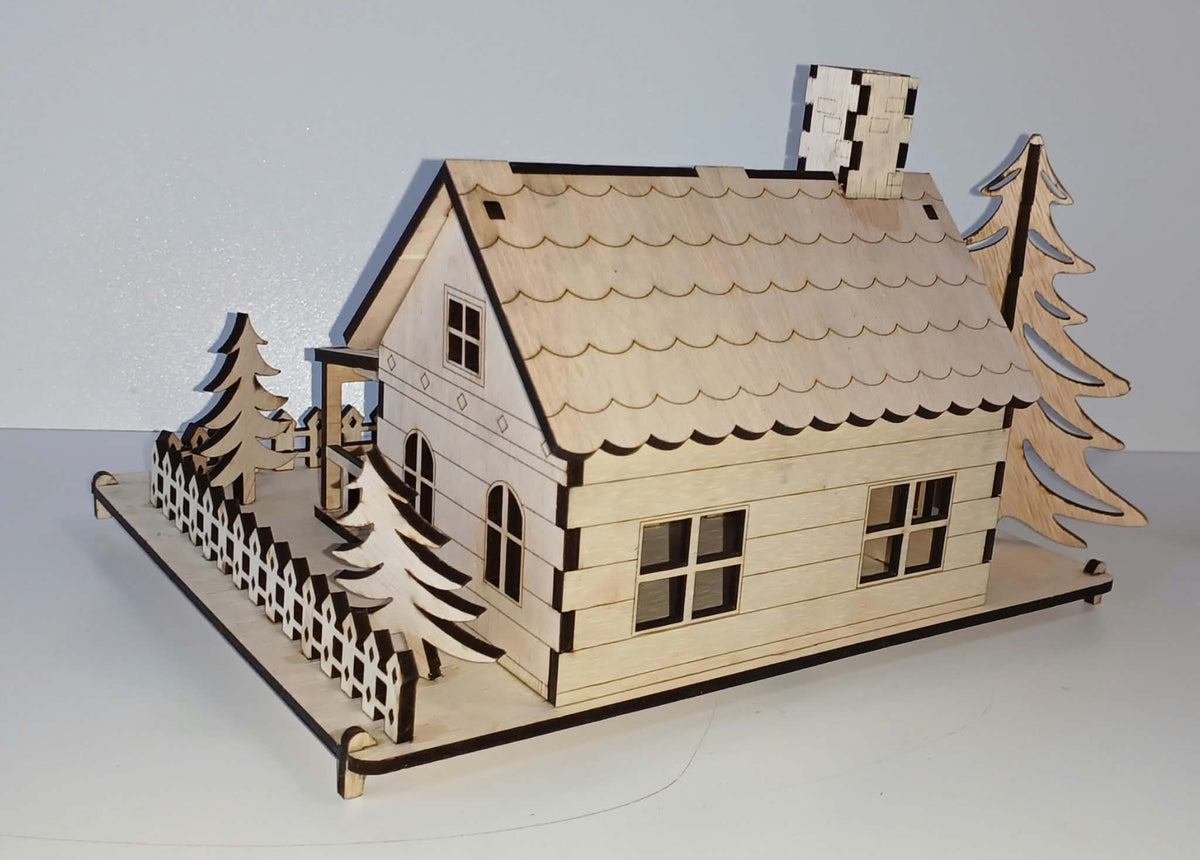 Căsuță decorativă din lemn cu curte și gard – Machetă rustică / Aranjament crăciun & bricolaj